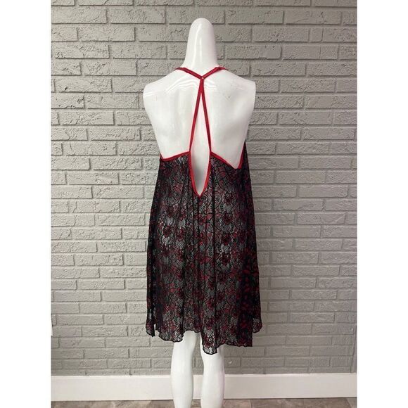 Secret Treasures Women’s Plus Black & Red Floral Lace Lingerie/Sleepwear Size 2X - Picture 4 of 10